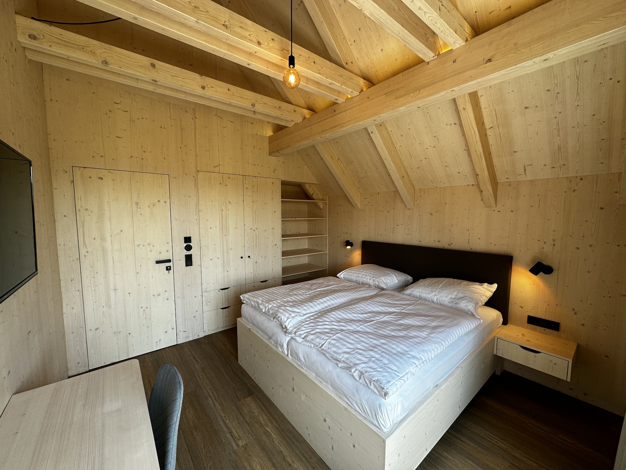 Ferienhaus Villa Semily LRO127