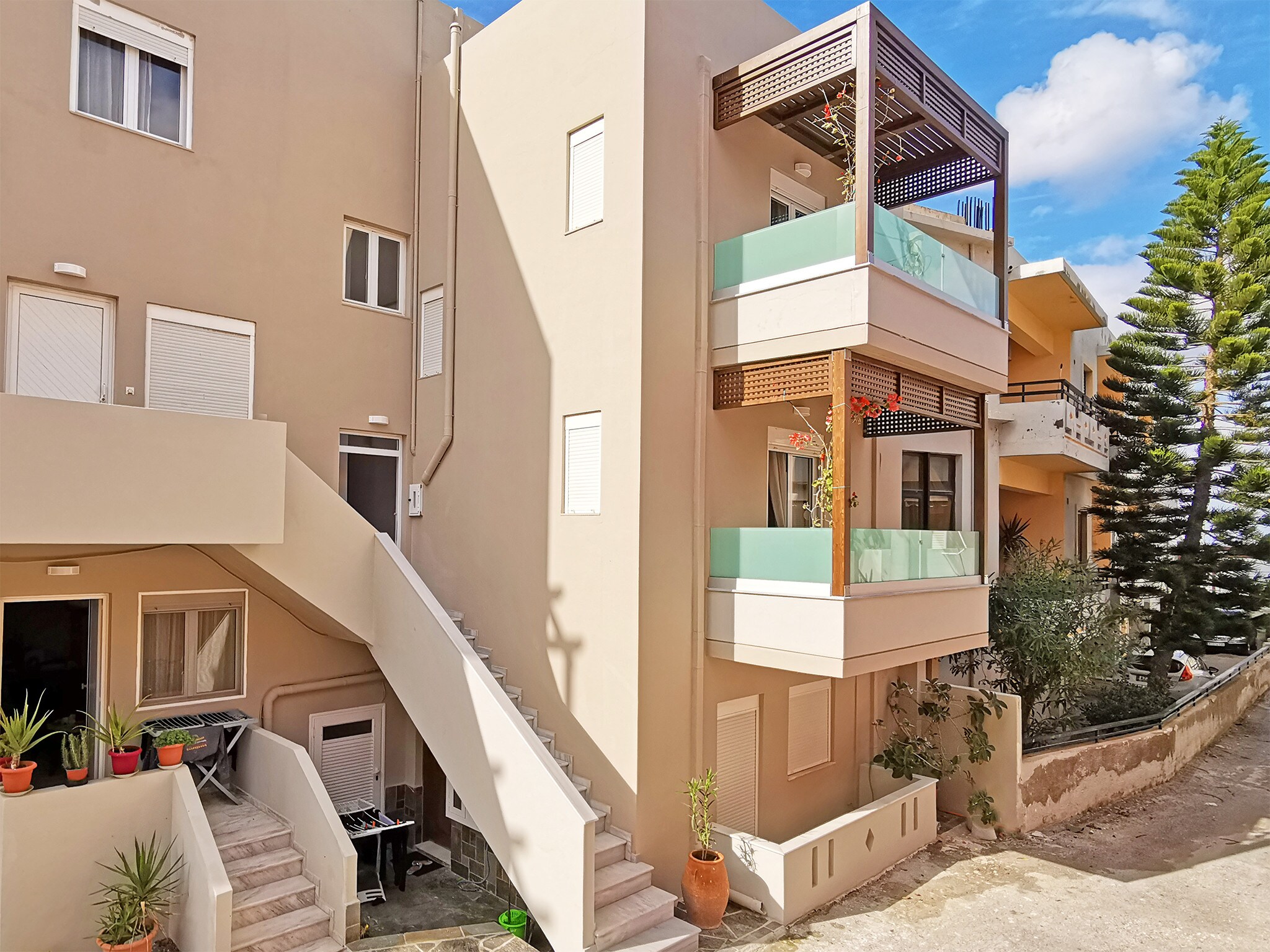   Ilias House