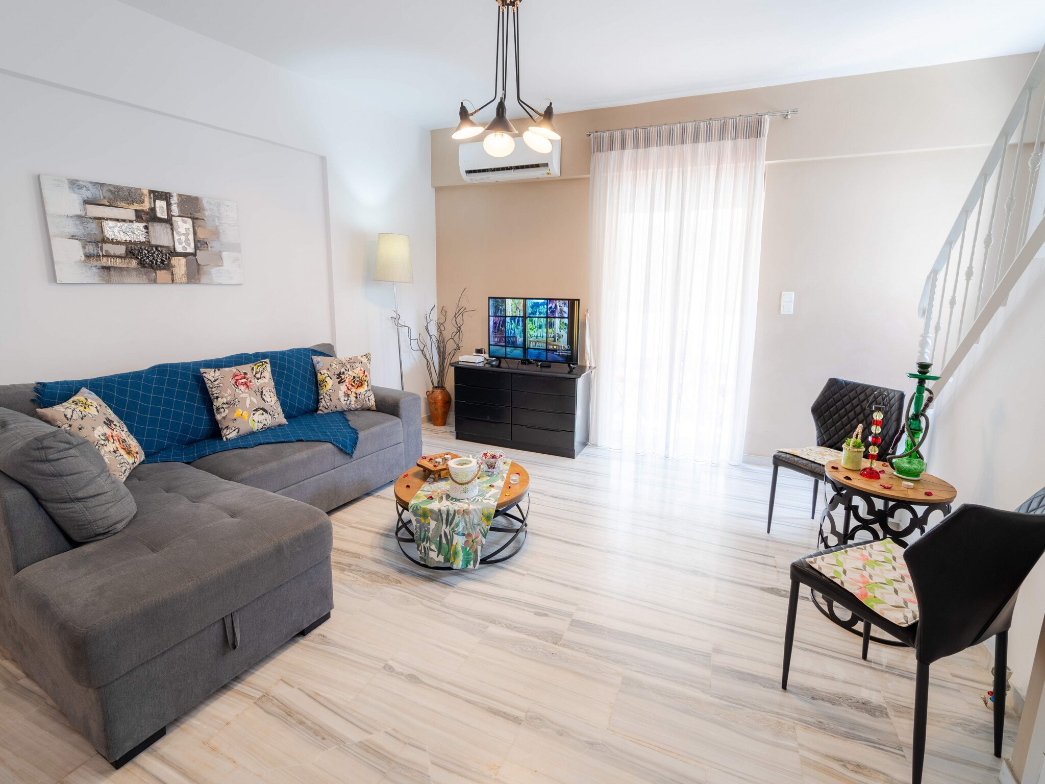   Ilias House