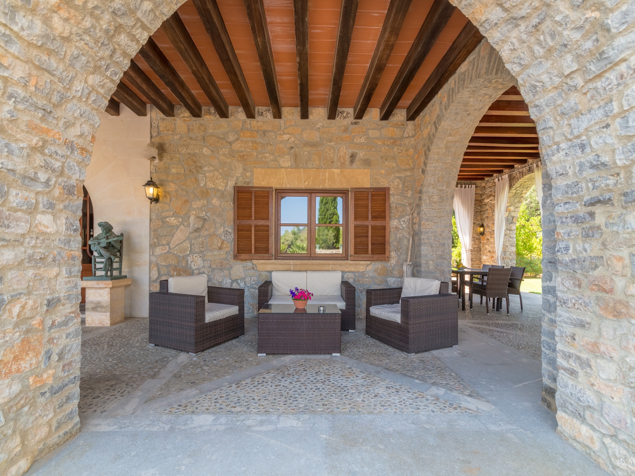   Buitre negro, Finca 5StarsHome Mallorca