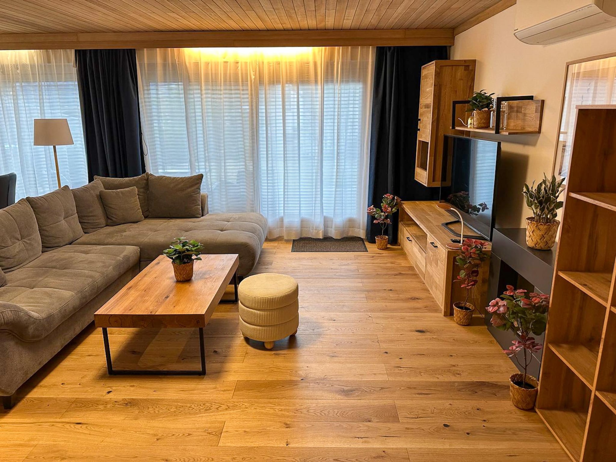 Lomahuoneisto Apartment 2 - ILAN  6 P