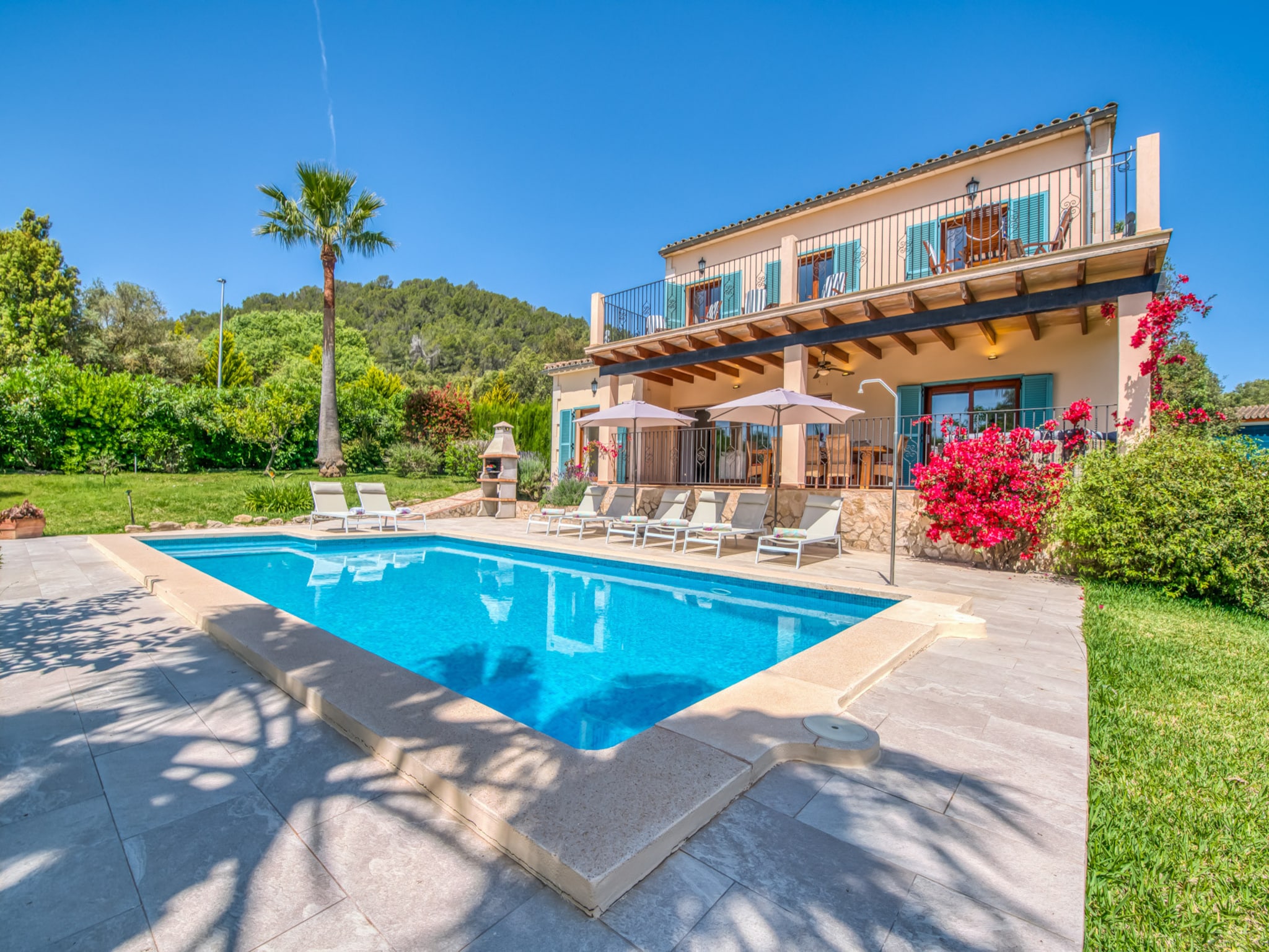   Villa Flores