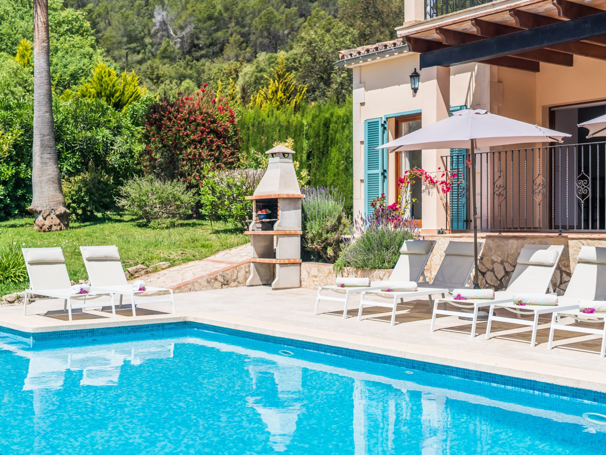   Villa Flores
