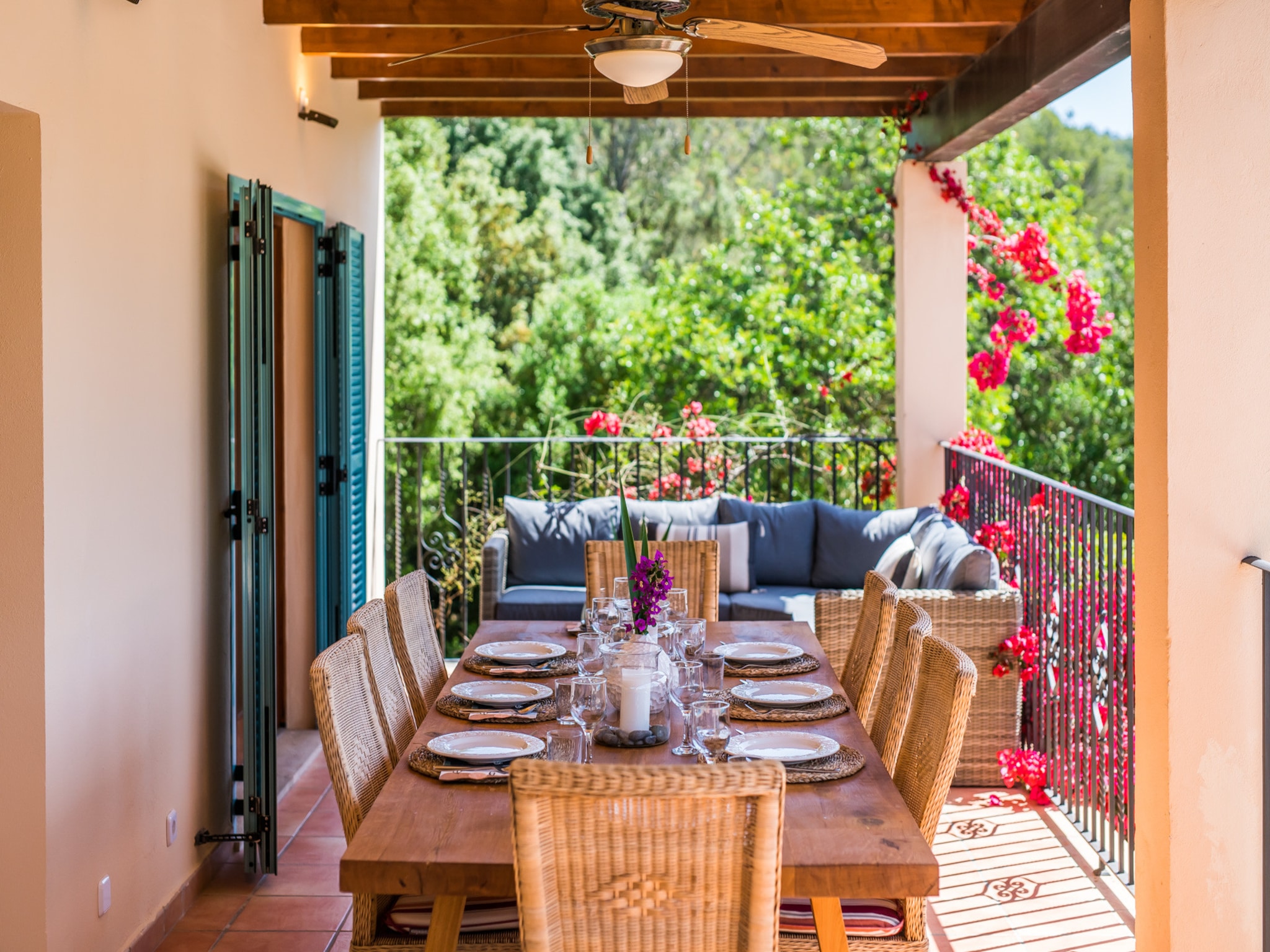   Villa Flores