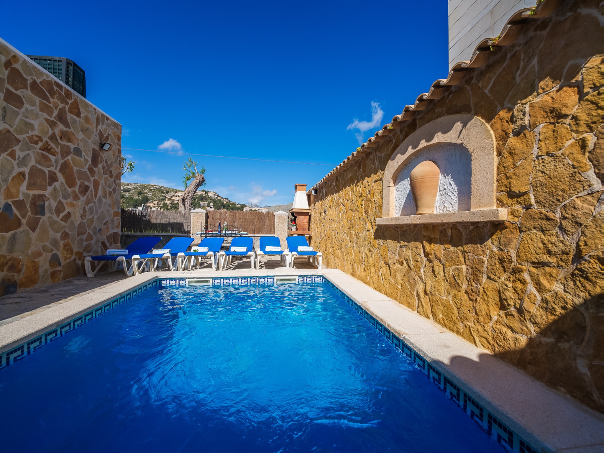   Villa Pintor