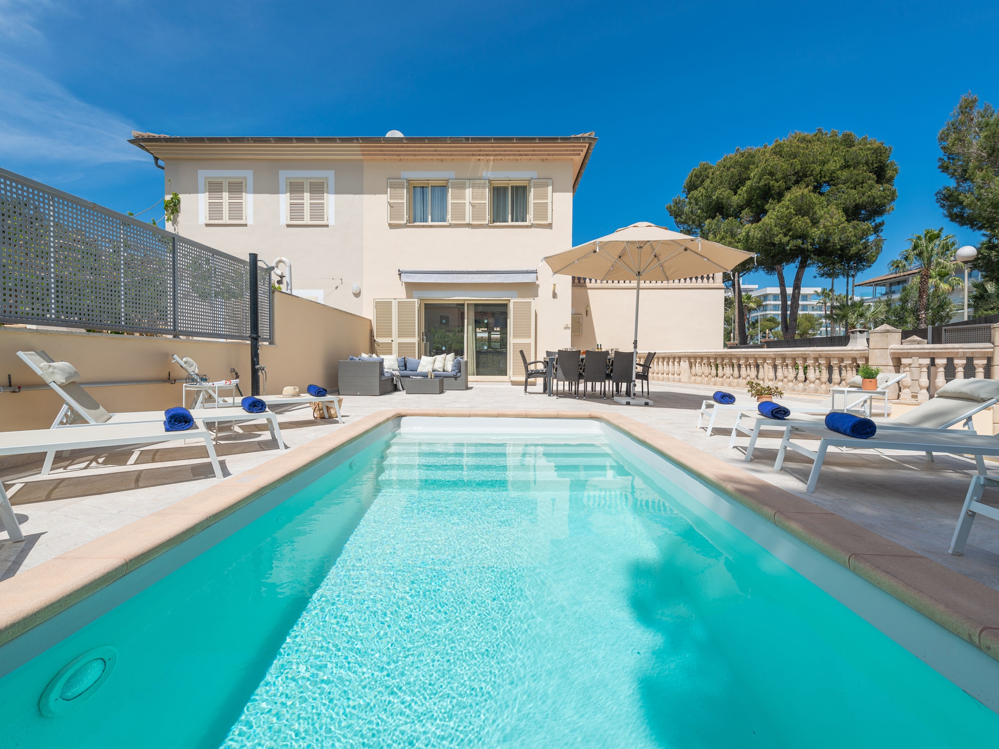   Villa Hilary
