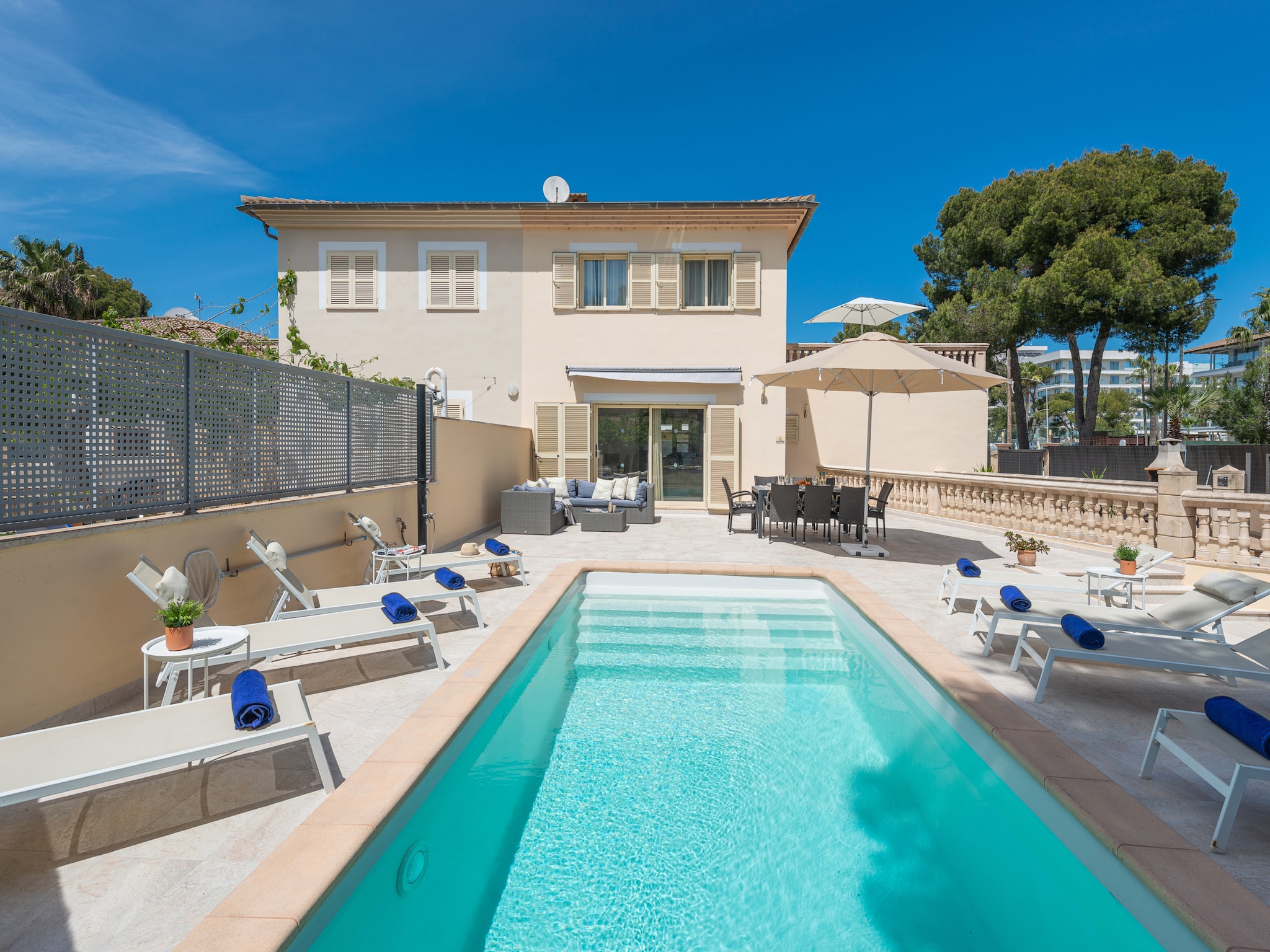   Villa Hilary