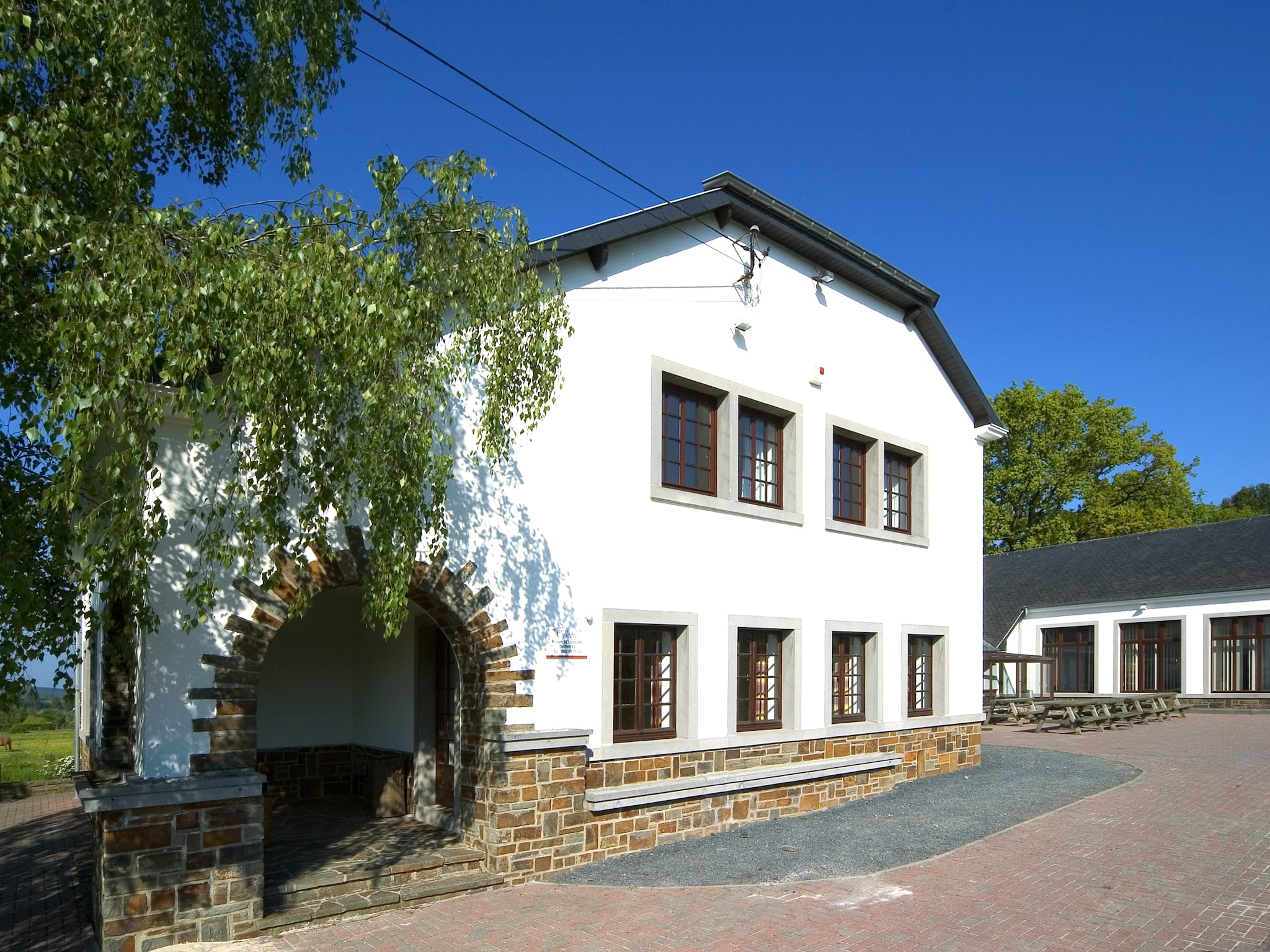   Ecole