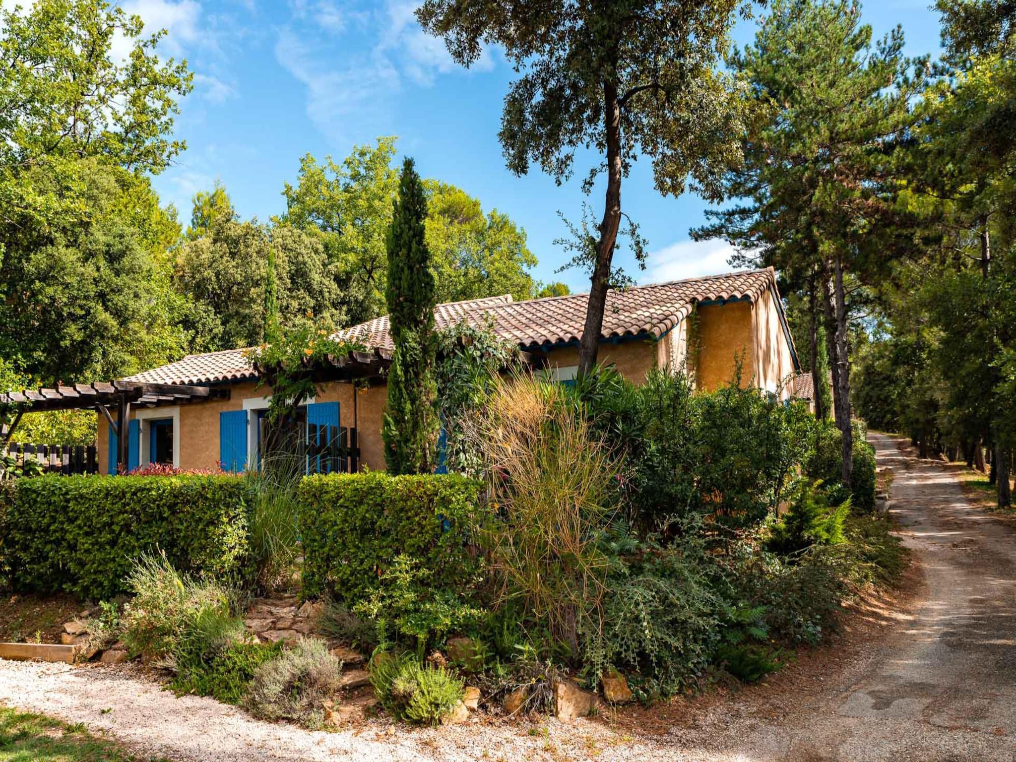 Holiday home Les Mazets de Gaujac 1