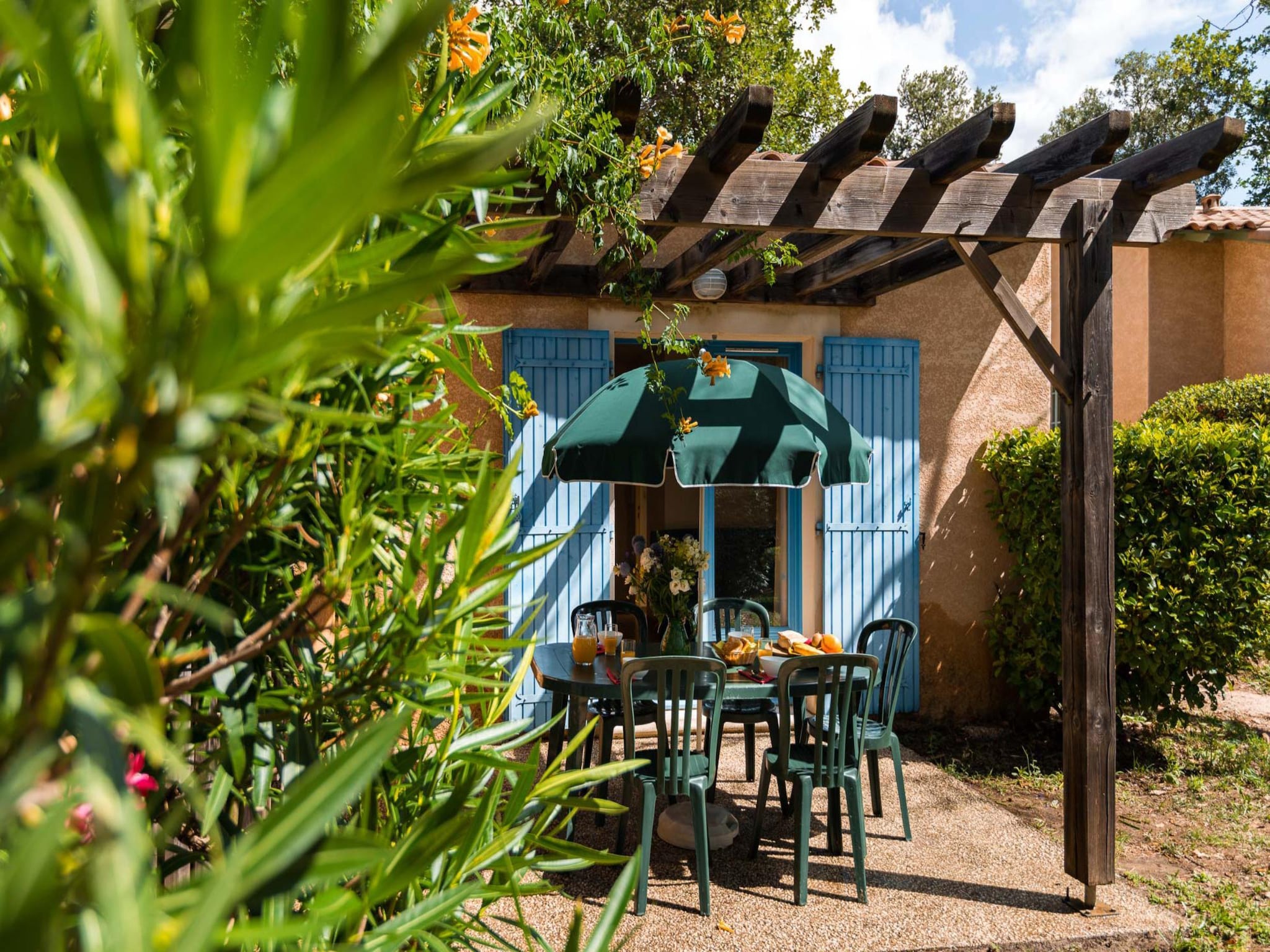 Holiday home Les Mazets de Gaujac 1