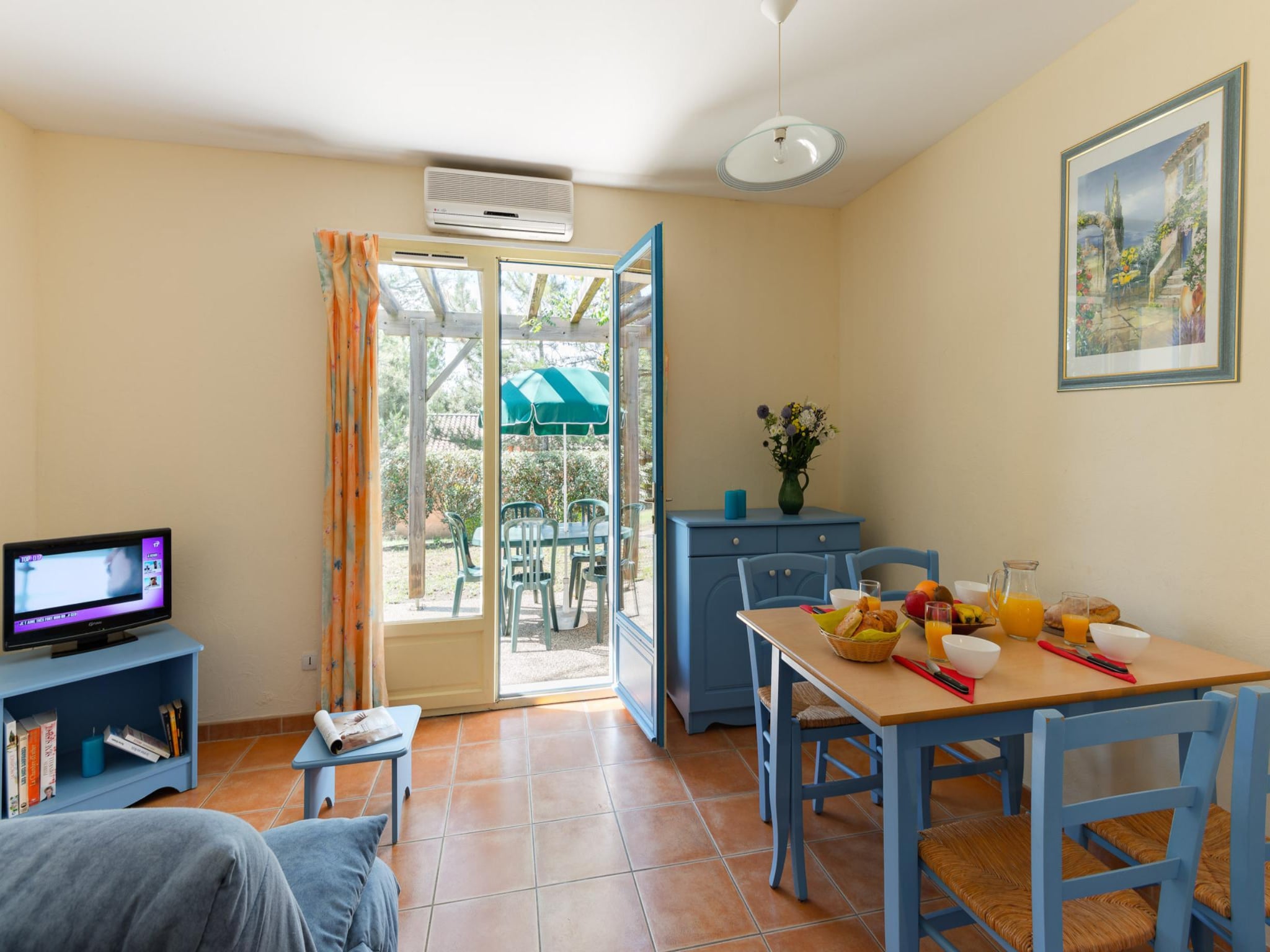 Holiday home Les Mazets de Gaujac 1