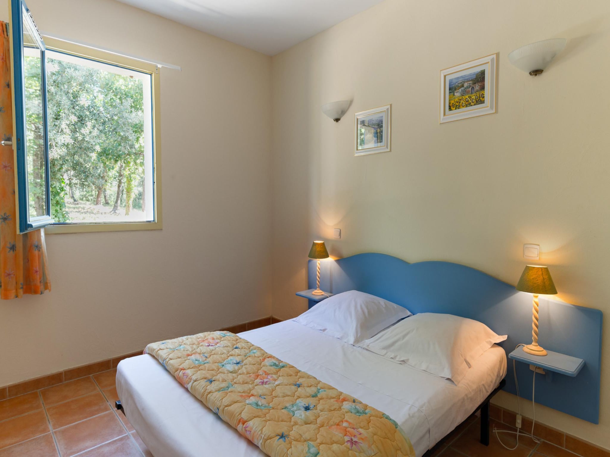 Holiday home Les Mazets de Gaujac 1