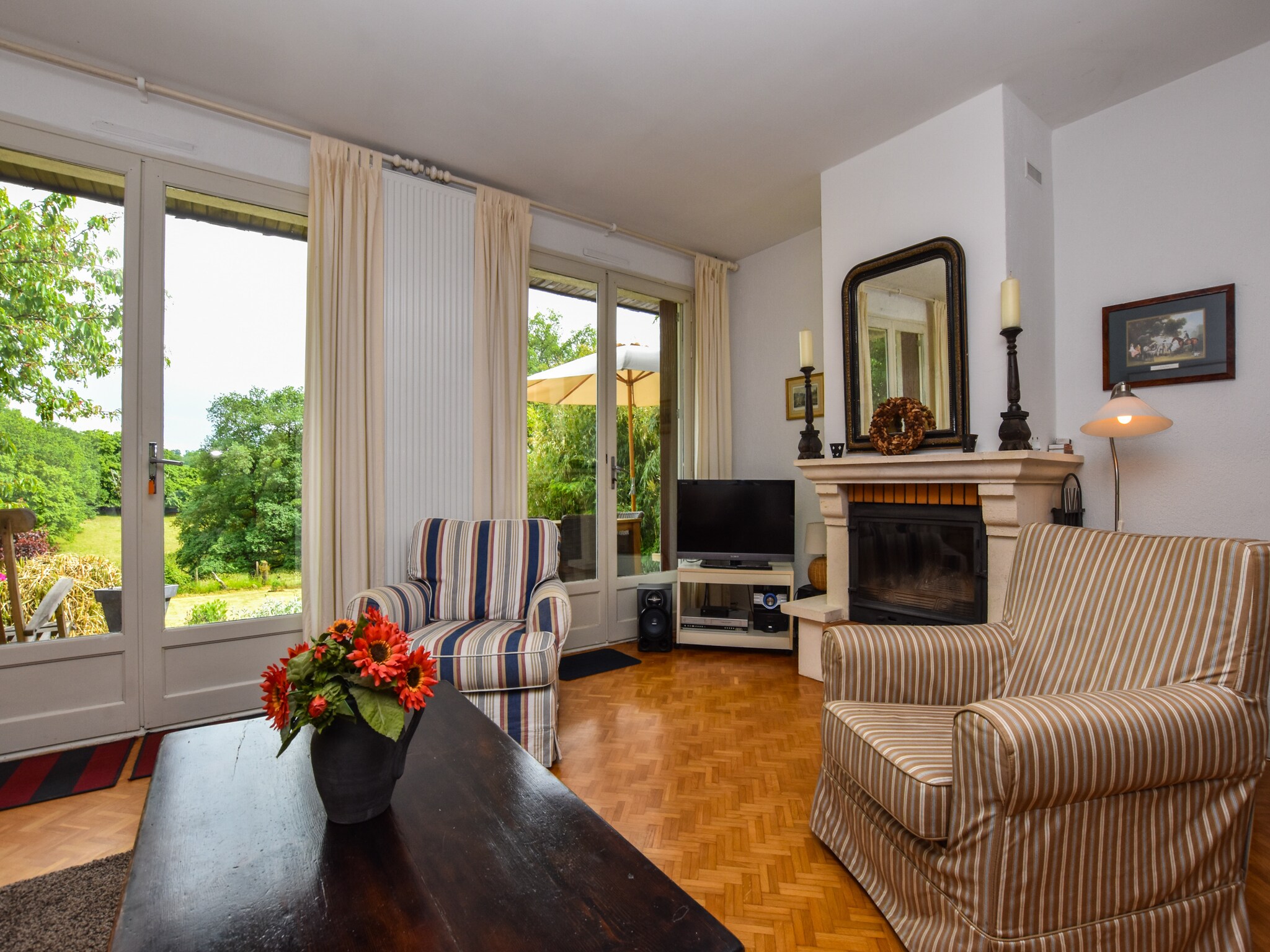   Maison de vacances -   CHAVENON