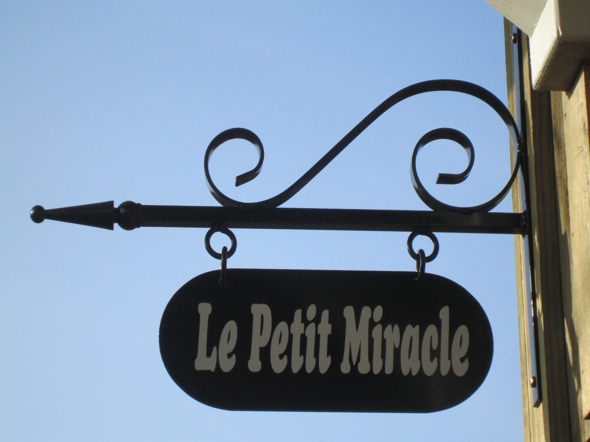   Le Petit Miracle