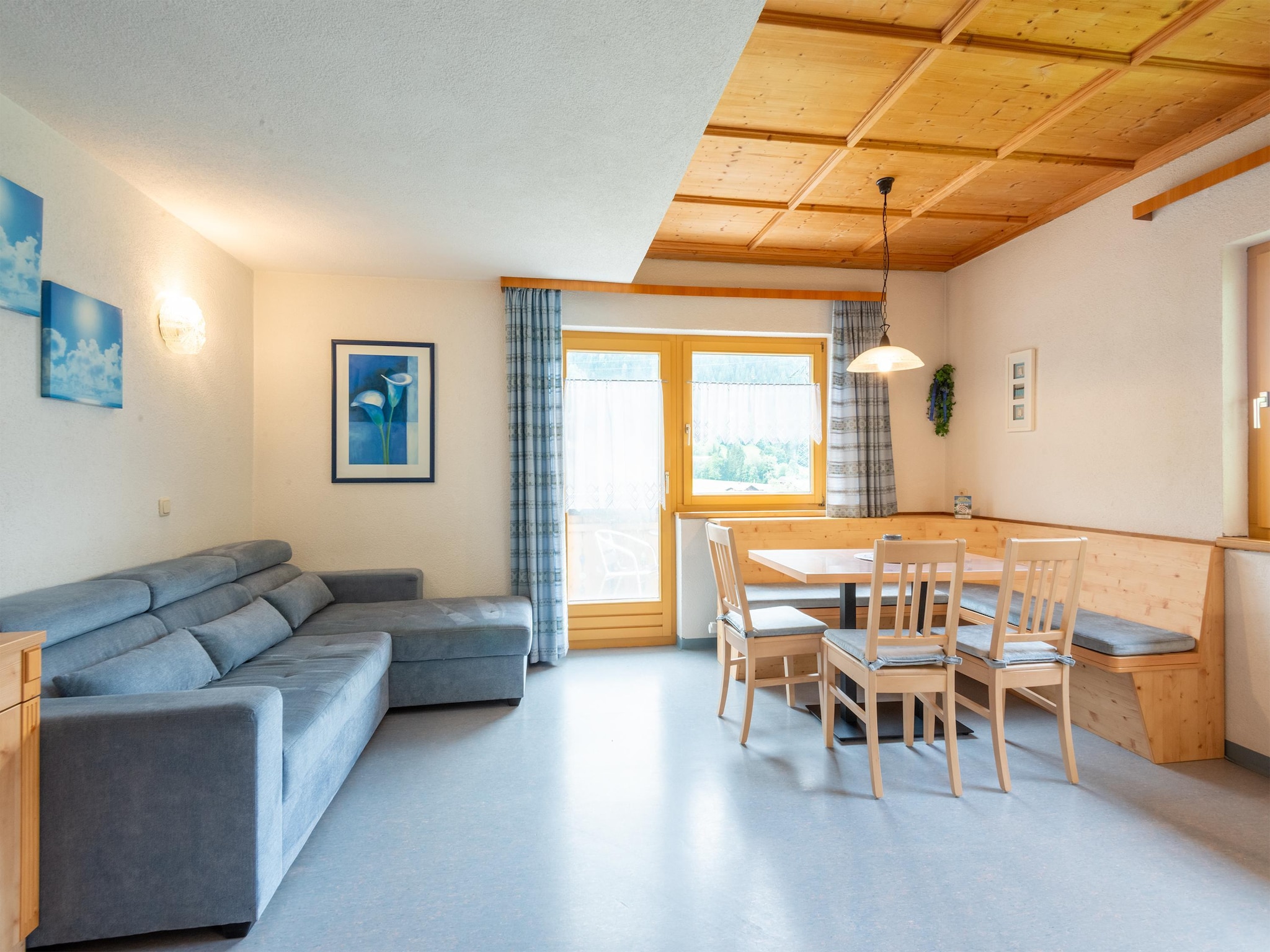   Apartment 2-4/1