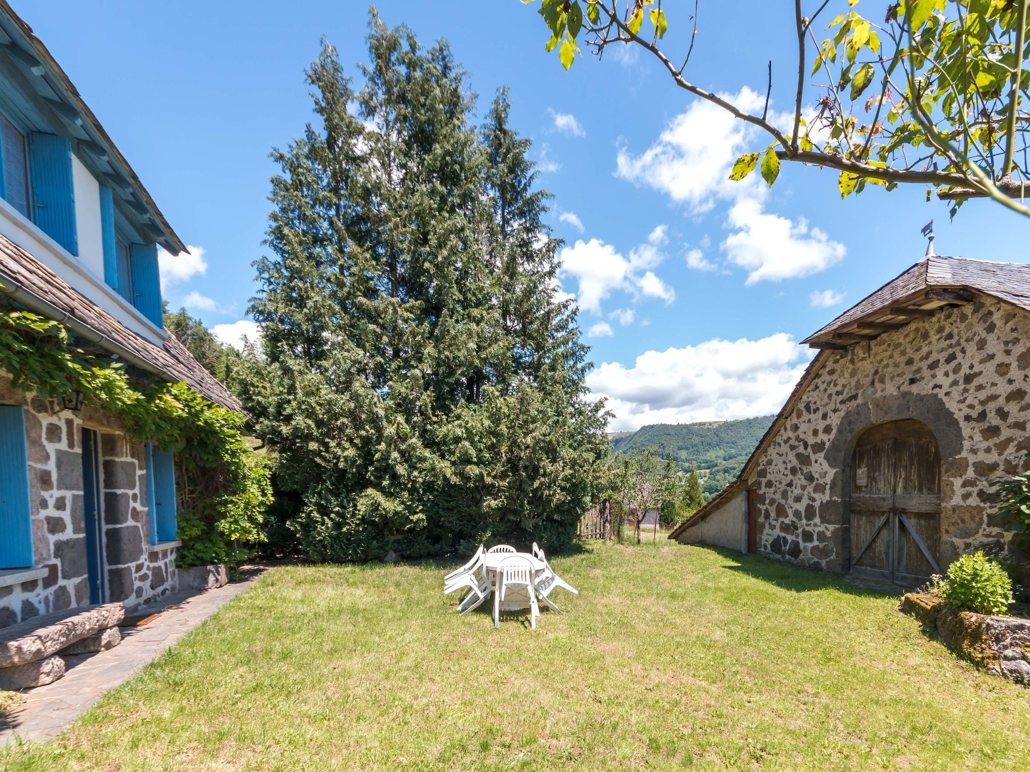   Maison près des volcans d'Auvergne