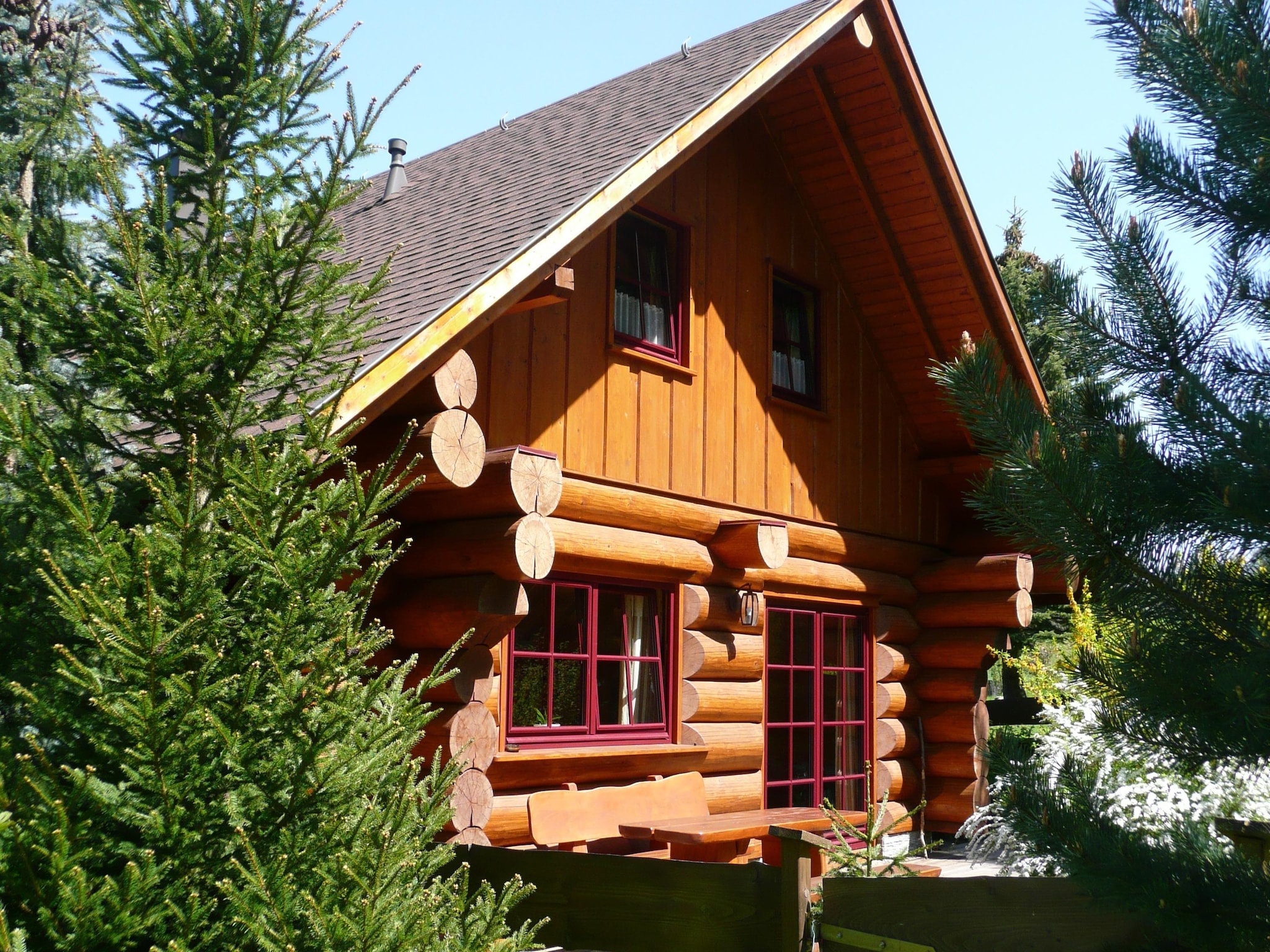   Naturstammhaus