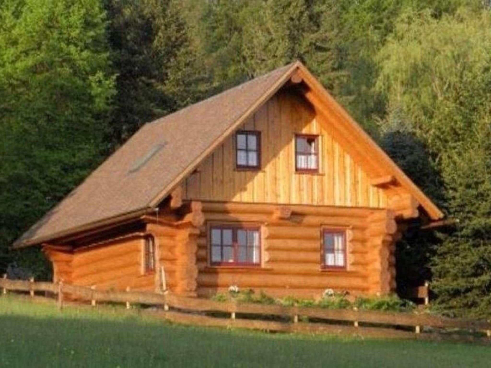   Naturstammhaus