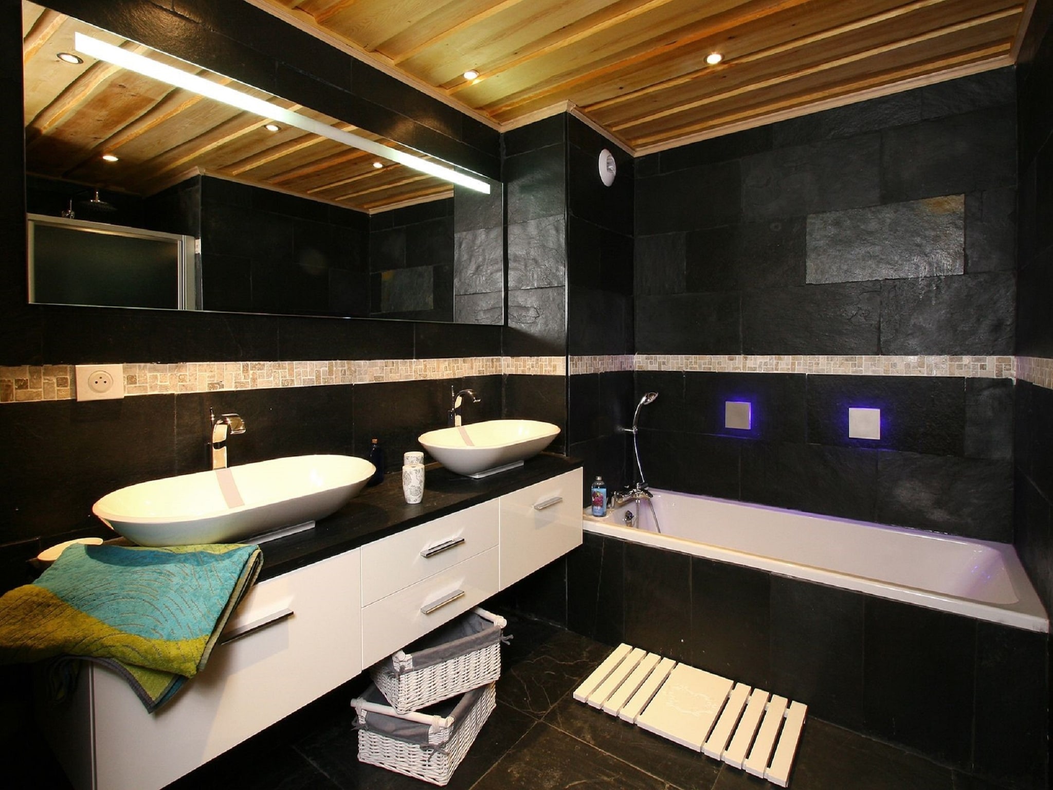 Ferienhaus Chalet Leslie Alpen 1