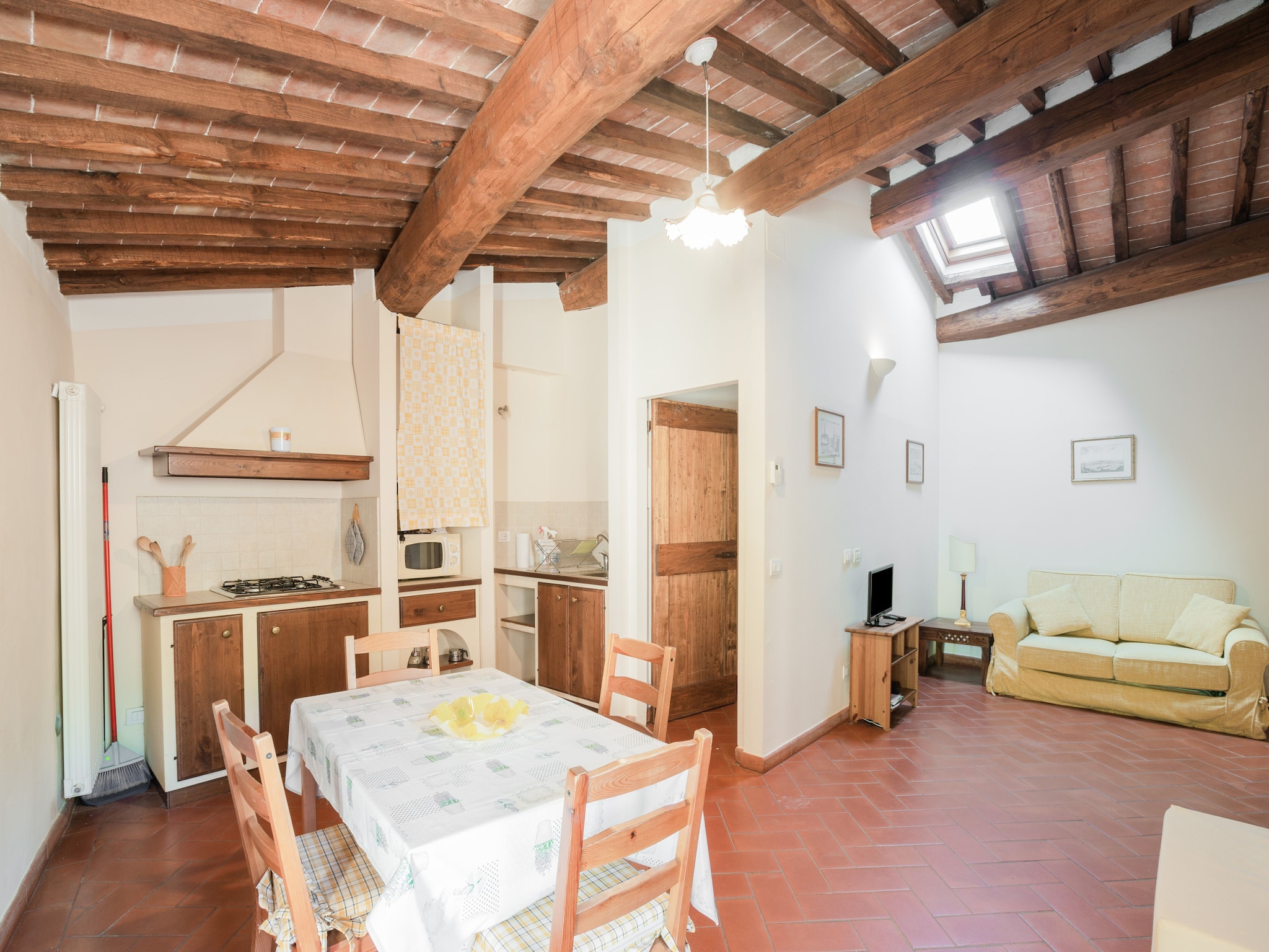 Apartment i Tini
