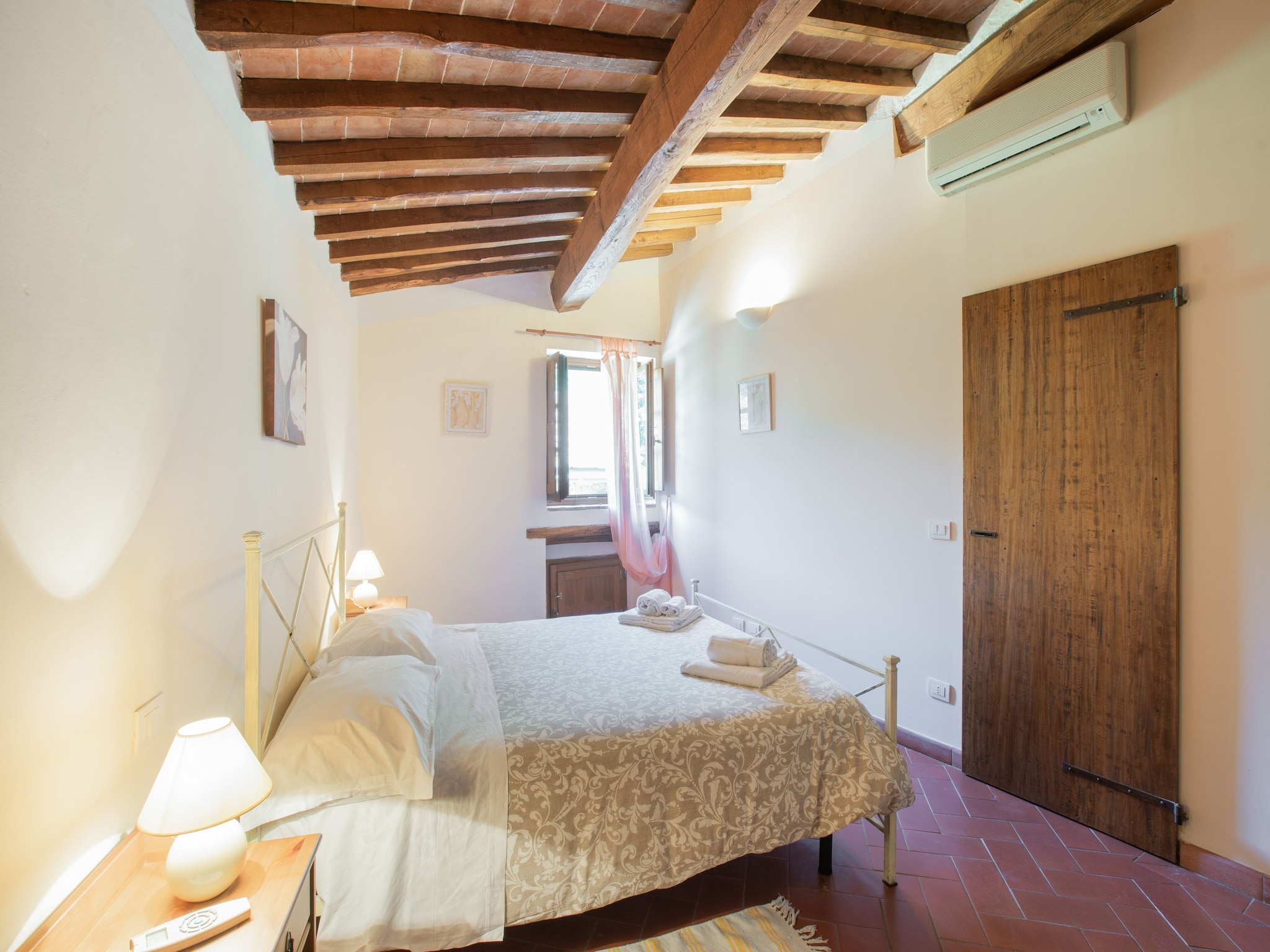 Apartment i Tini