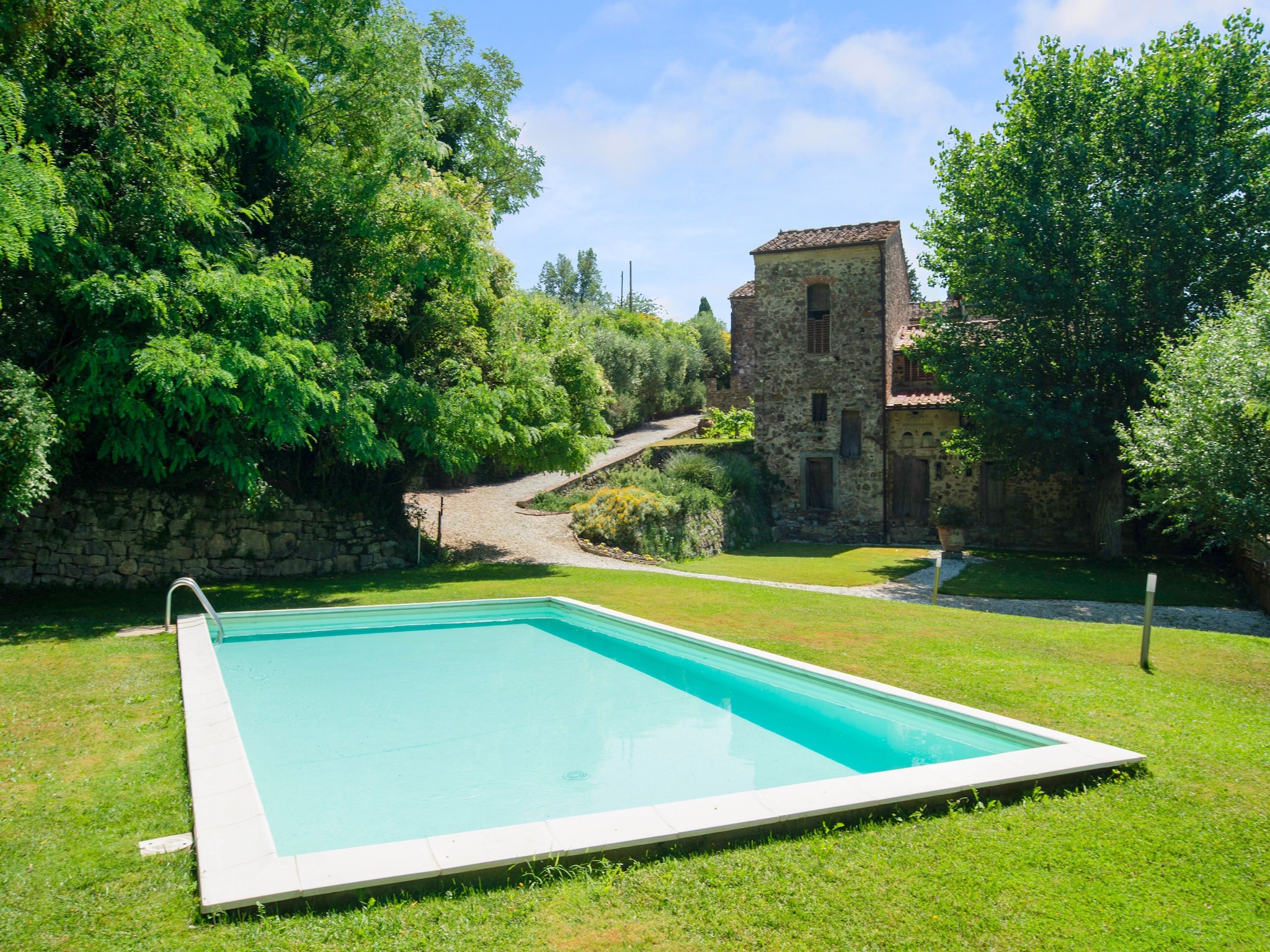 Apartment i Tini