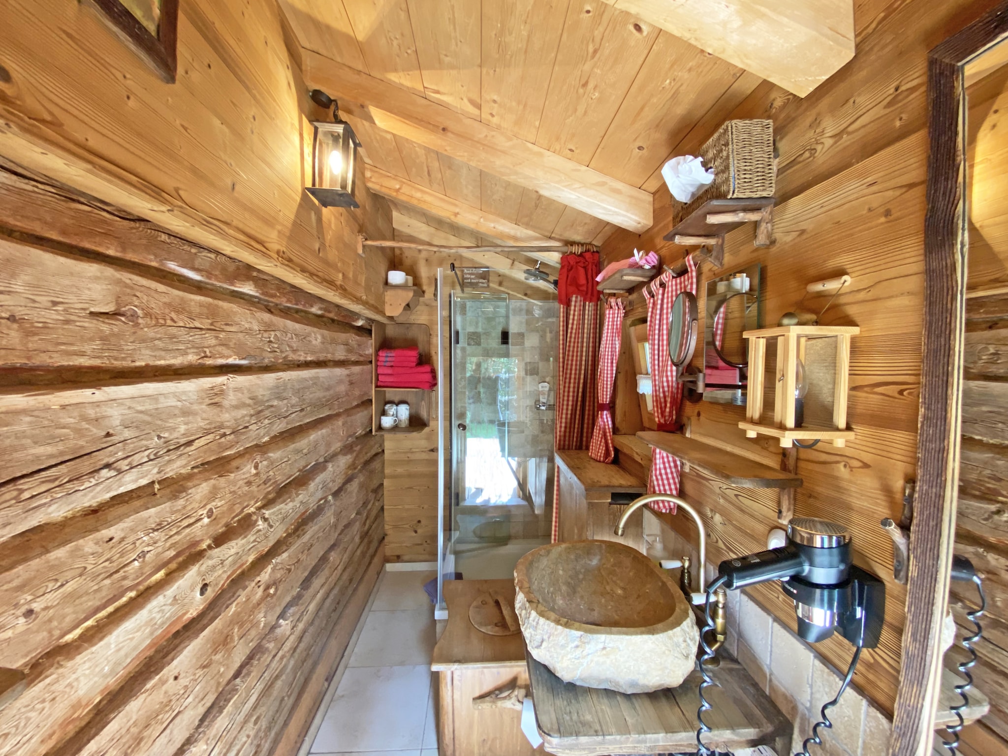   Almhütte