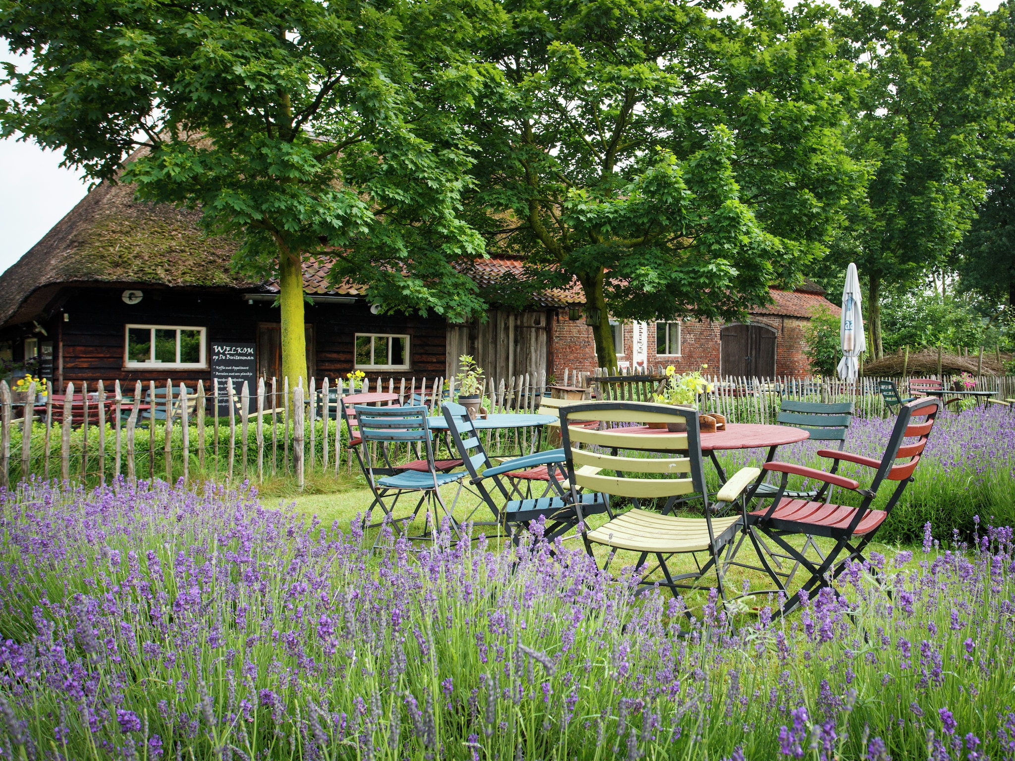   Landhoeve buitenman