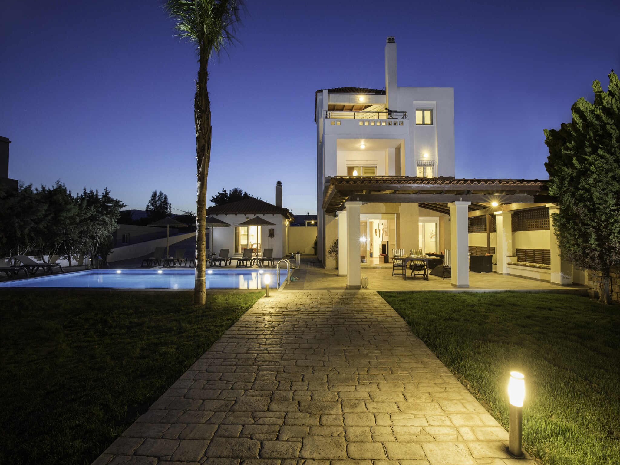 Ferienhaus Gennadi Luxury Beach Front Villa