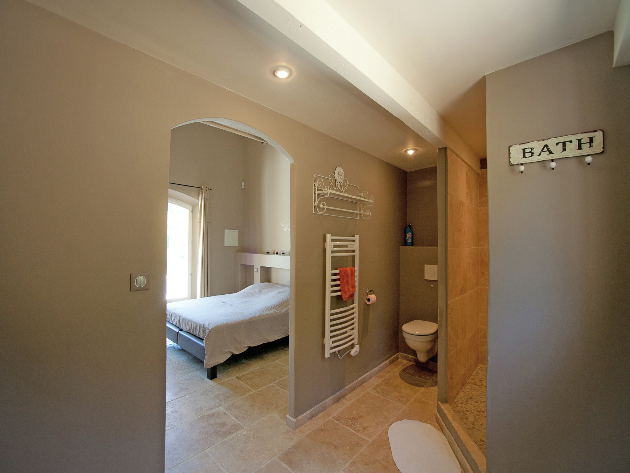 Ferienhaus La Colline de Rêve plus 4 gîtes