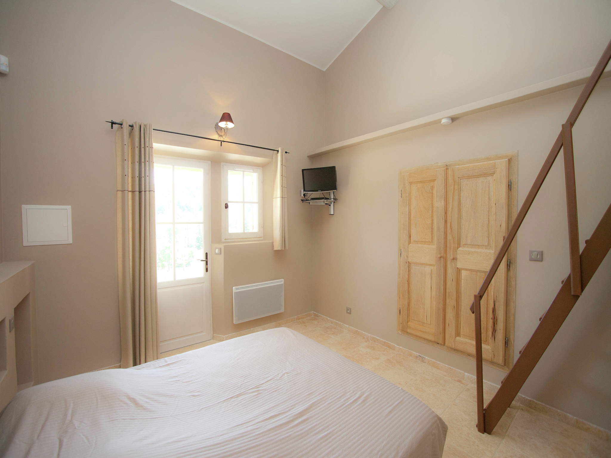 Ferienhaus La Colline de Rêve plus 4 gîtes