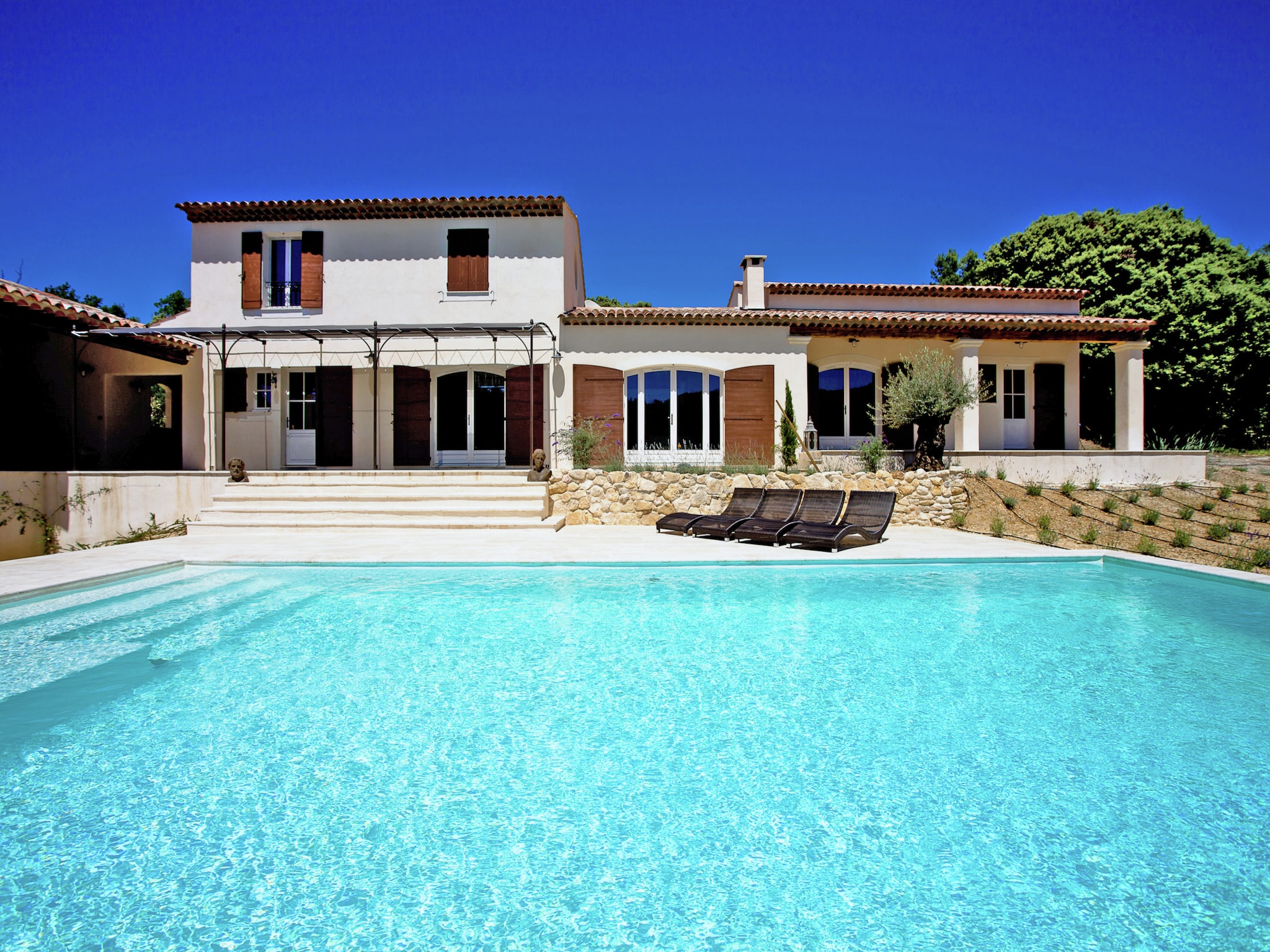 Ferienhaus La Colline de Rêve plus 4 gîtes