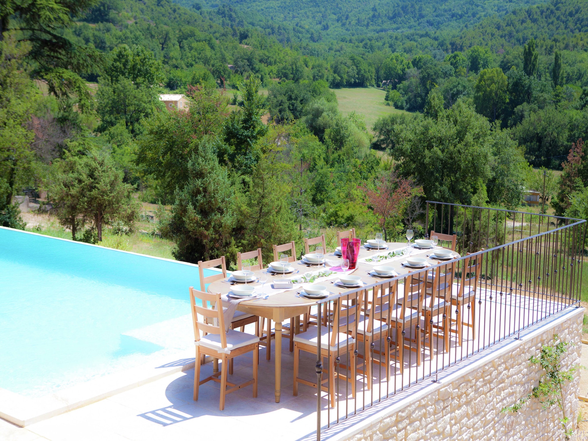 Ferienhaus La Colline de Rêve plus 4 gîtes