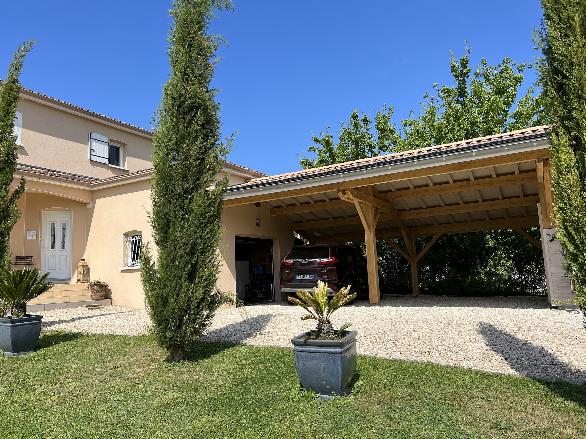   Maison mitoyenne avec piscine