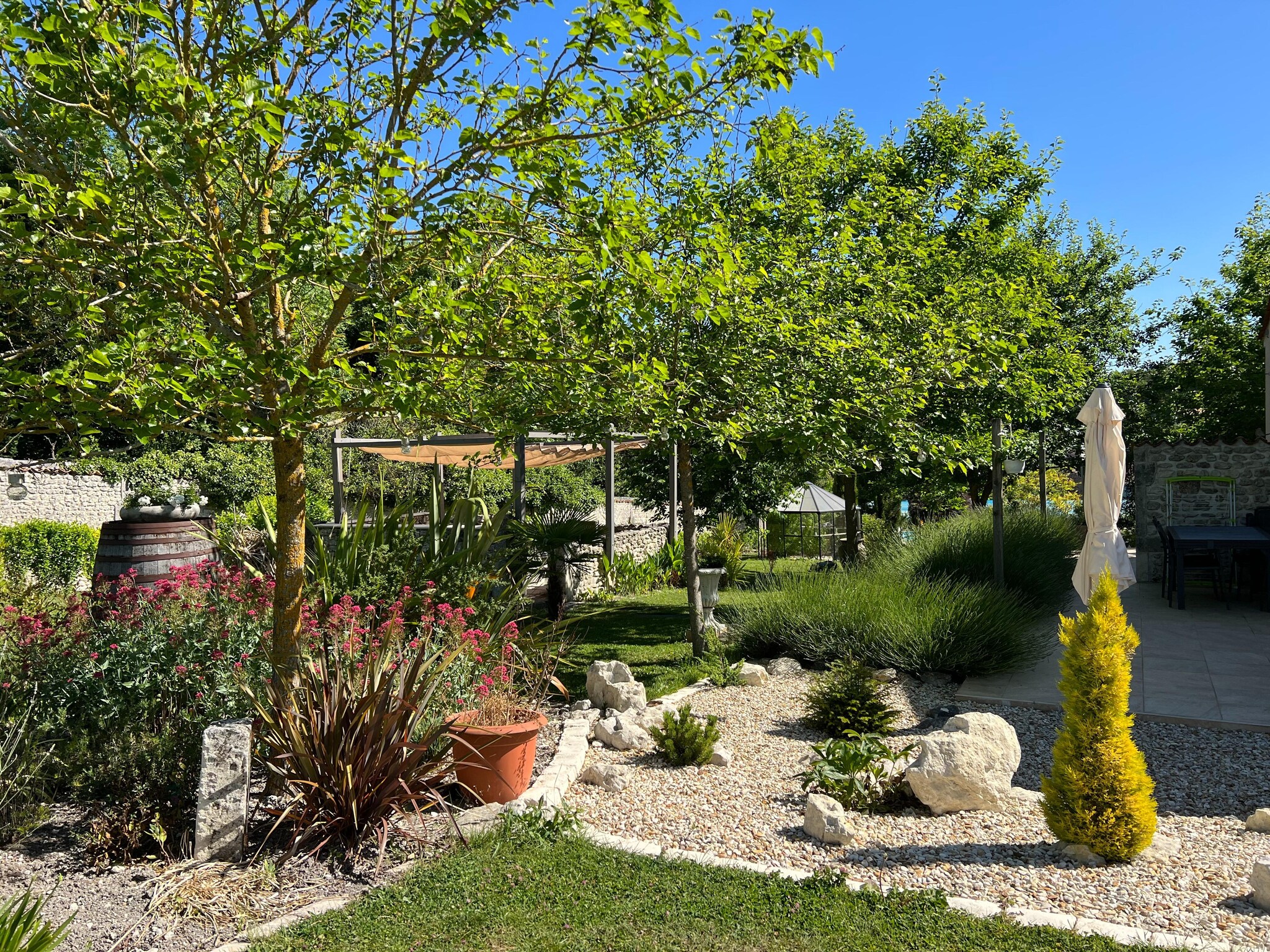   Maison mitoyenne avec piscine