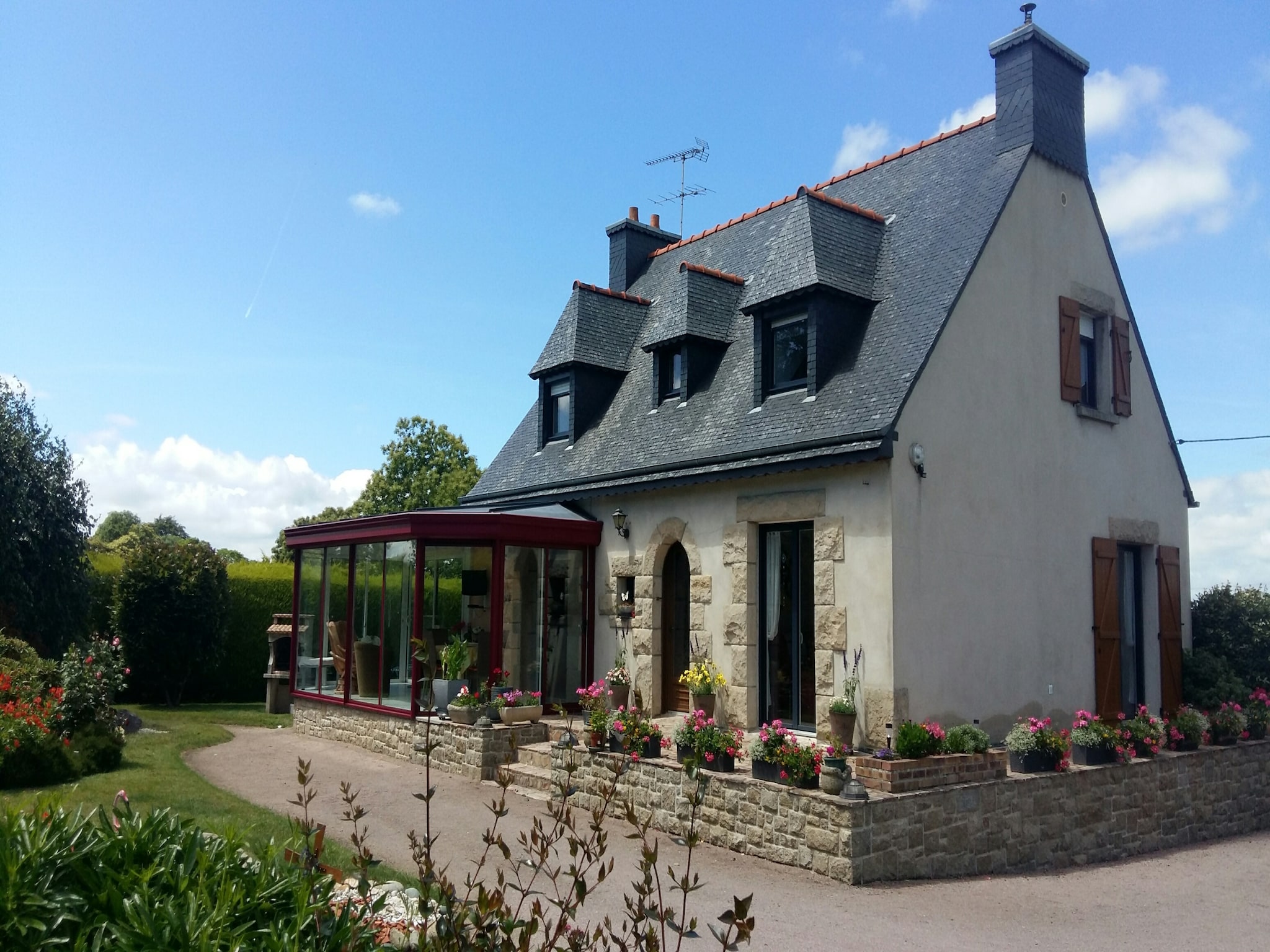   Belle maison bretonne