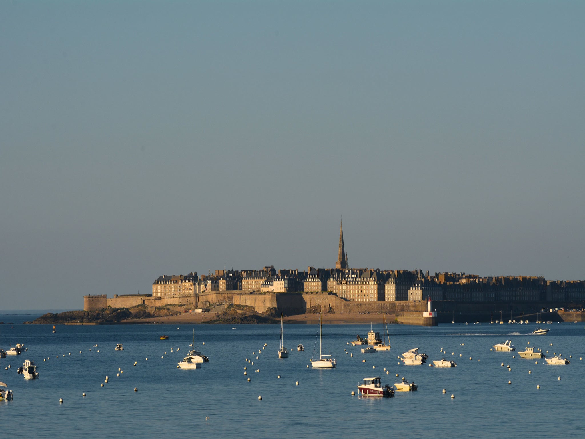   Belle maison bretonne