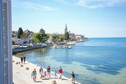 Peskera Apartments Tomicic with a Wonderful View \/ Old Town Apartment Tomicic with Direct Sea View I