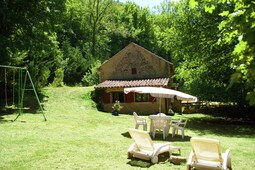Maison avec charmant jardin