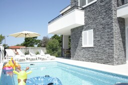 Villa Nika
