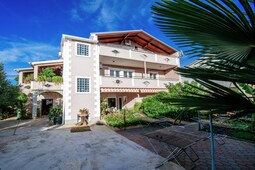Grande Rustico apartment