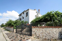 Three-Bedroom Apartment Stojanovic in Porec