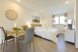 Luxury Studio Apartment Split 2