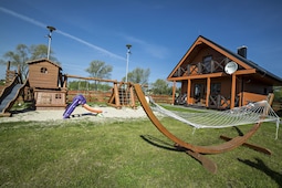 House Jamno Lake
