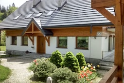 Villa with Mountain View