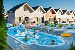 Sunny cottages in Mielno