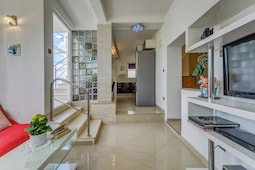 Two bedroom apartment Marin