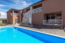 Apartment Complex Valtrazza with Common Pool Two-Bedroom Apartment in Villa Valtrazza Noa IV with Balcony and Pool View