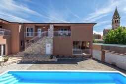 Apartment Complex Valtrazza with Common Pool Two-Bedroom Apartment in Villa Valtrazza Noa IV with Balcony and Pool View