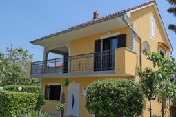 Studio Apartment Holek